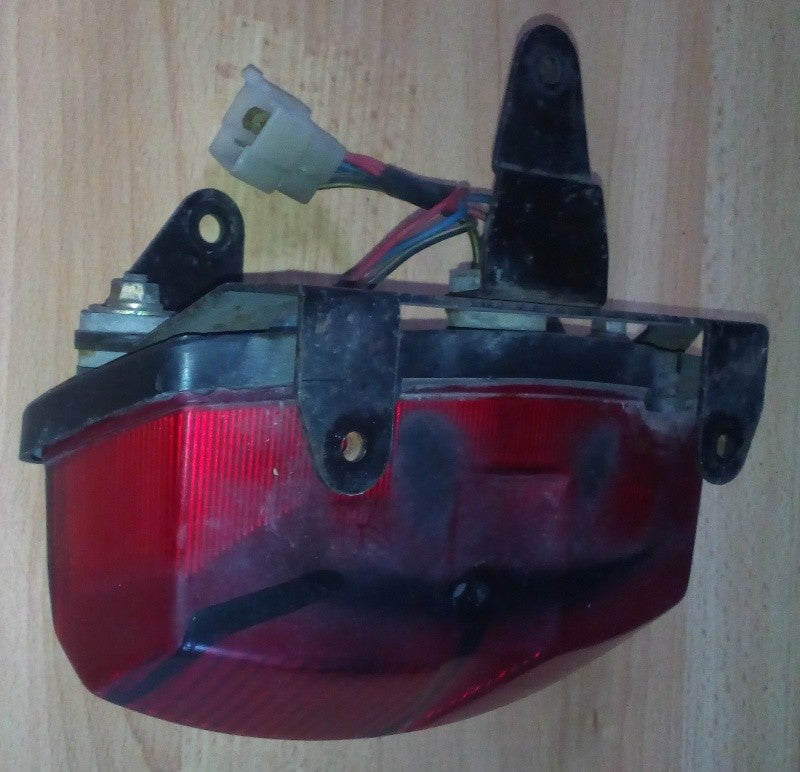 Feu arrière Kawasaki GPZ 500 S 1994-2002 ref-00726
