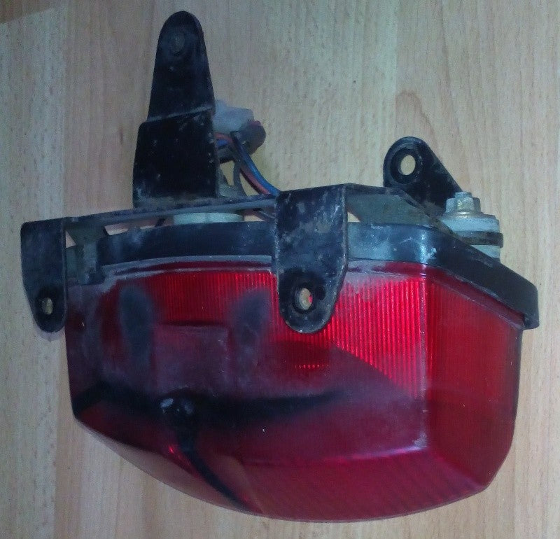 Feu arrière Kawasaki GPZ 500 S 1994-2002 ref-00726