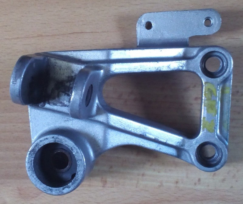 Platine repose pied Kawasaki GPZ 600 R 1987-1989 ref-00753