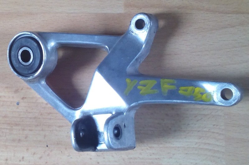 Platine repose pied Yamaha YZF 750 1994 ref-00761