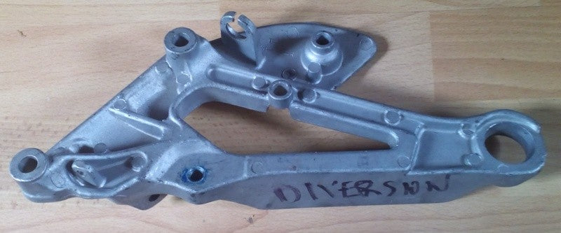 Platine repose pied Yamaha XJ 600 1994-1995 ref-00762
