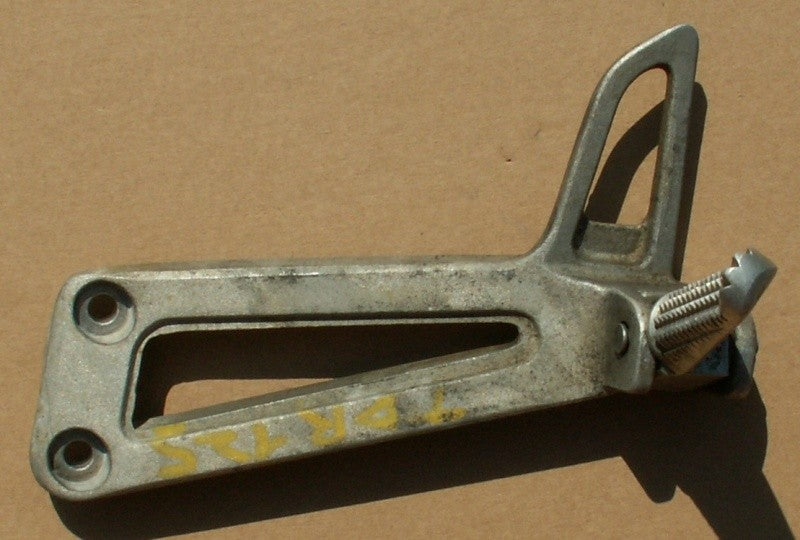 Repose pied passager Yamaha 125 TDR 1993-2002 ref-01050