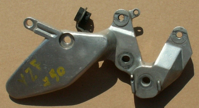 Repose pied pilote Yamaha YZF 750 R 1993-1996 ref-01054