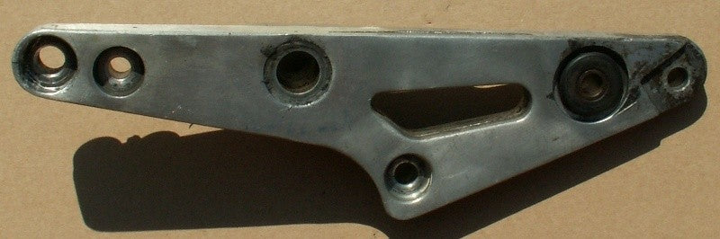 Platine repose pied droit Yamaha XS 1100 ref-01060