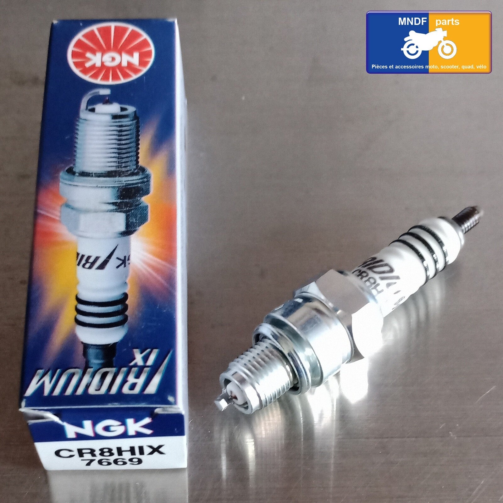 Bougie d'allumage NGK iridium type CR8HIX (7669)