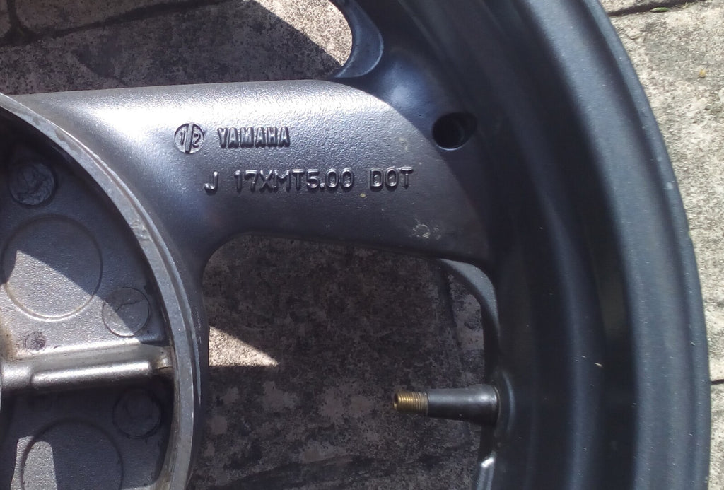 Jante arrière d'occasion Yamaha 850 TRX ref-00776