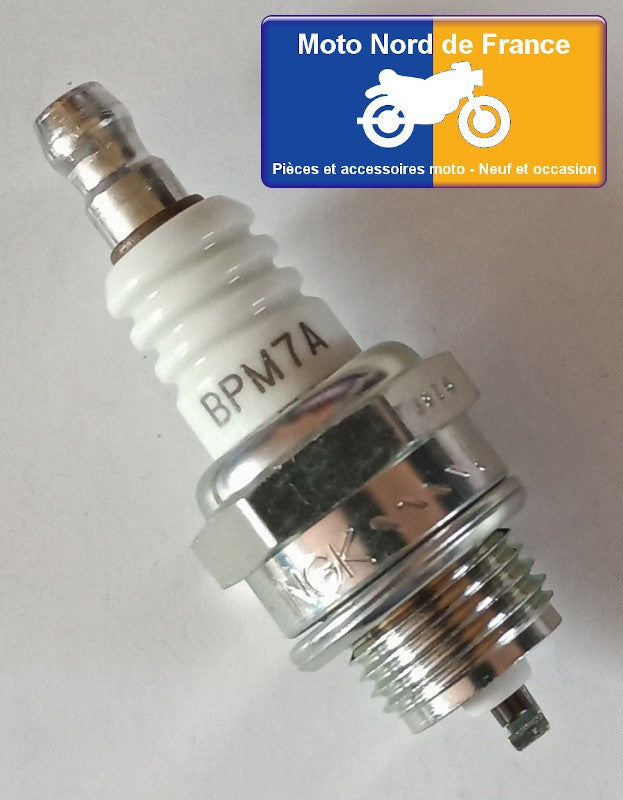 Bougie d'allumage NGK type BPM7A (7321)