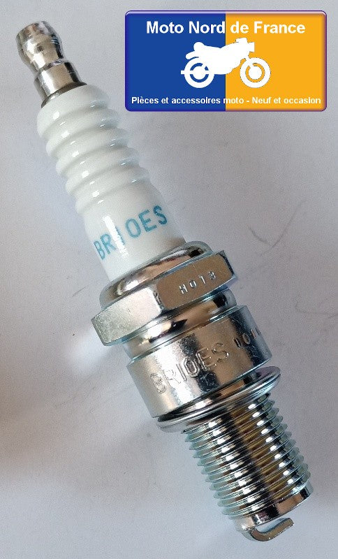 Bougie d'allumage NGK type BR10ES (4832)