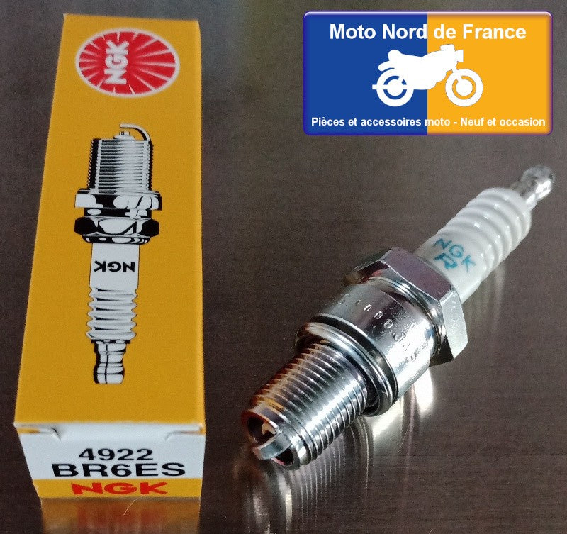 Bougie d'allumage NGK type BR6ES (4922)