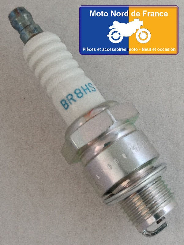 Bougie d'allumage NGK type BR8HS (4322)
