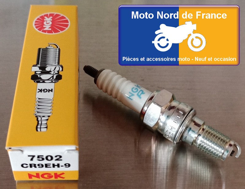Bougie d'allumage NGK type CR9EH-9 (7502)