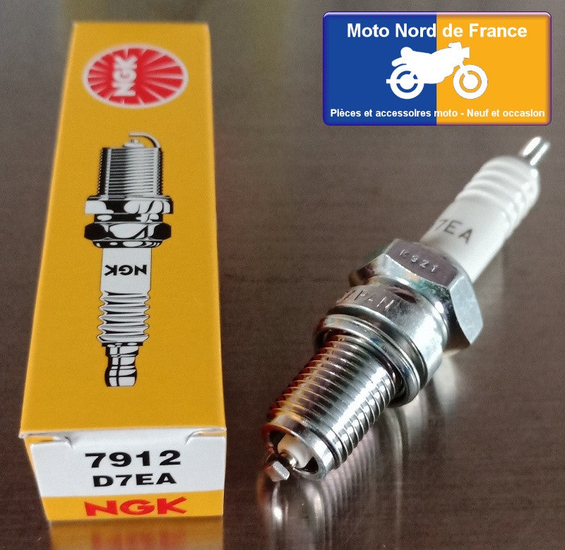 Bougie d'allumage NGK type D7EA (7912)