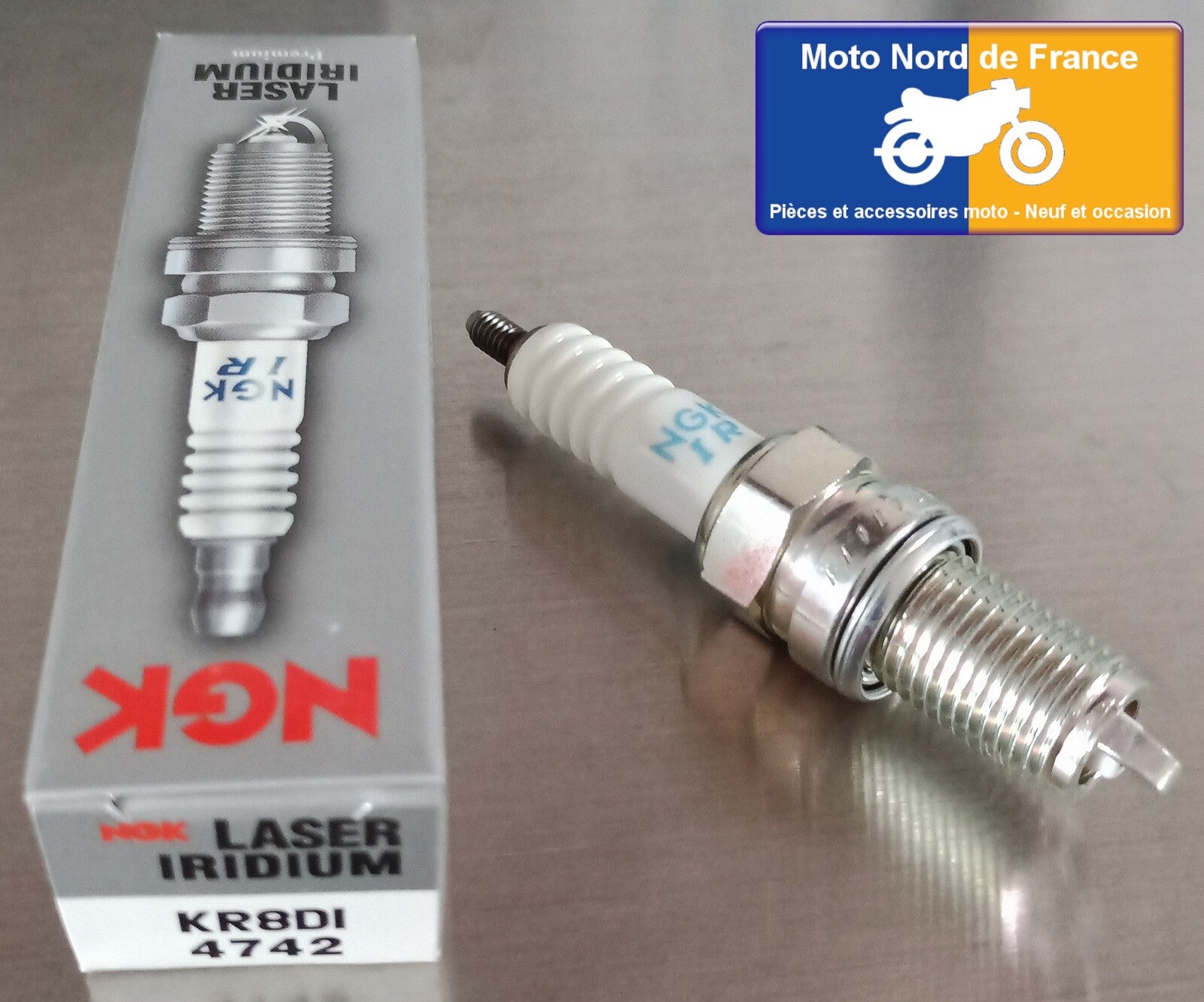 Bougie d'allumage NGK iridium type KR8DI (4742)