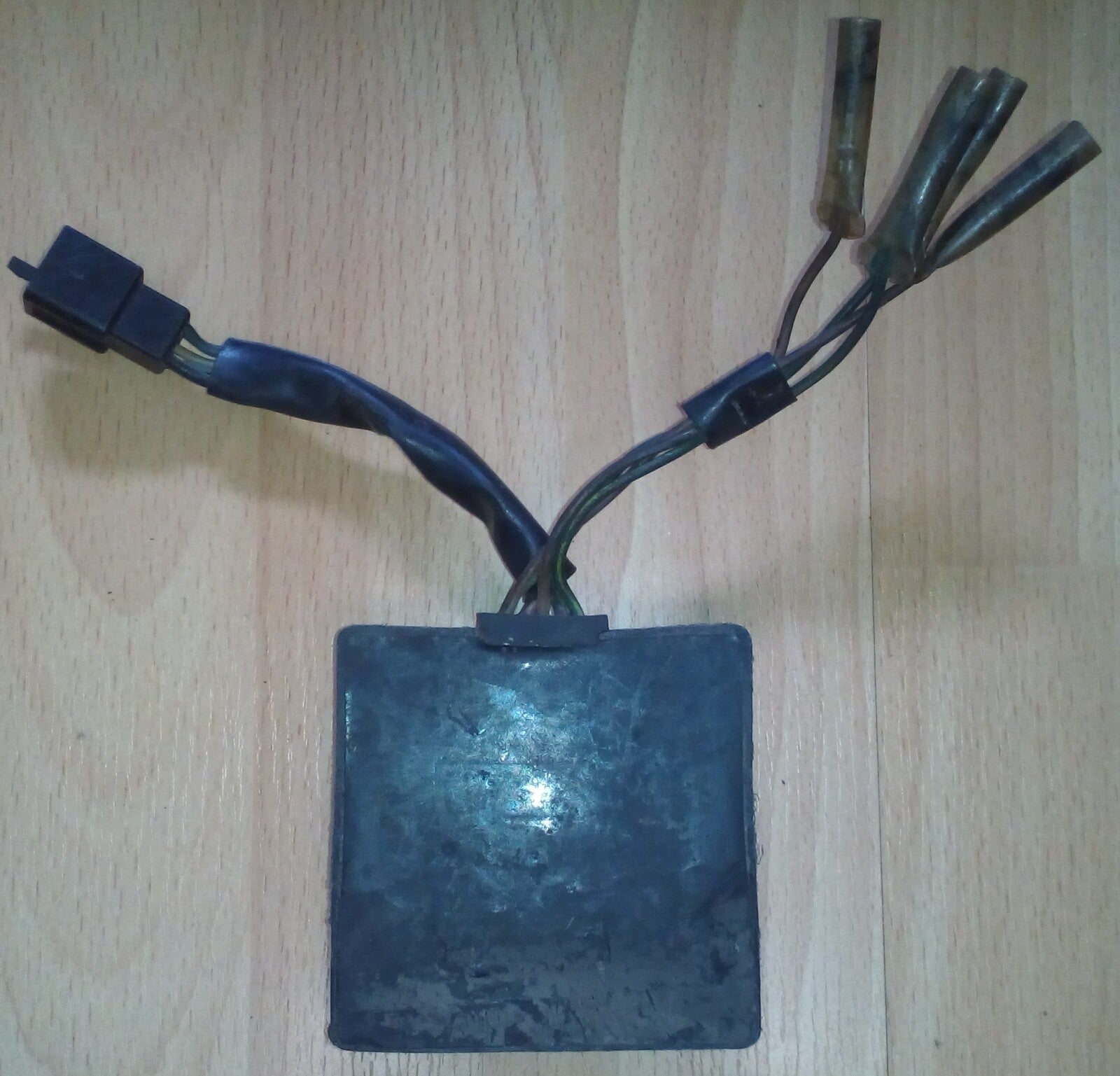 Transmetteur de feux Honda VF 750 S 1982-1983 ref 00311