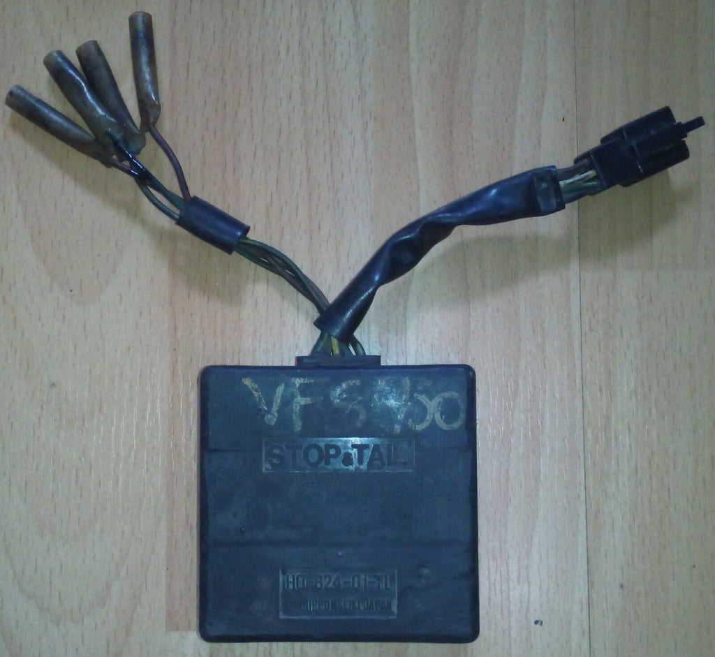 Transmetteur de feux Honda VF 750 S 1982-1983 ref 00311