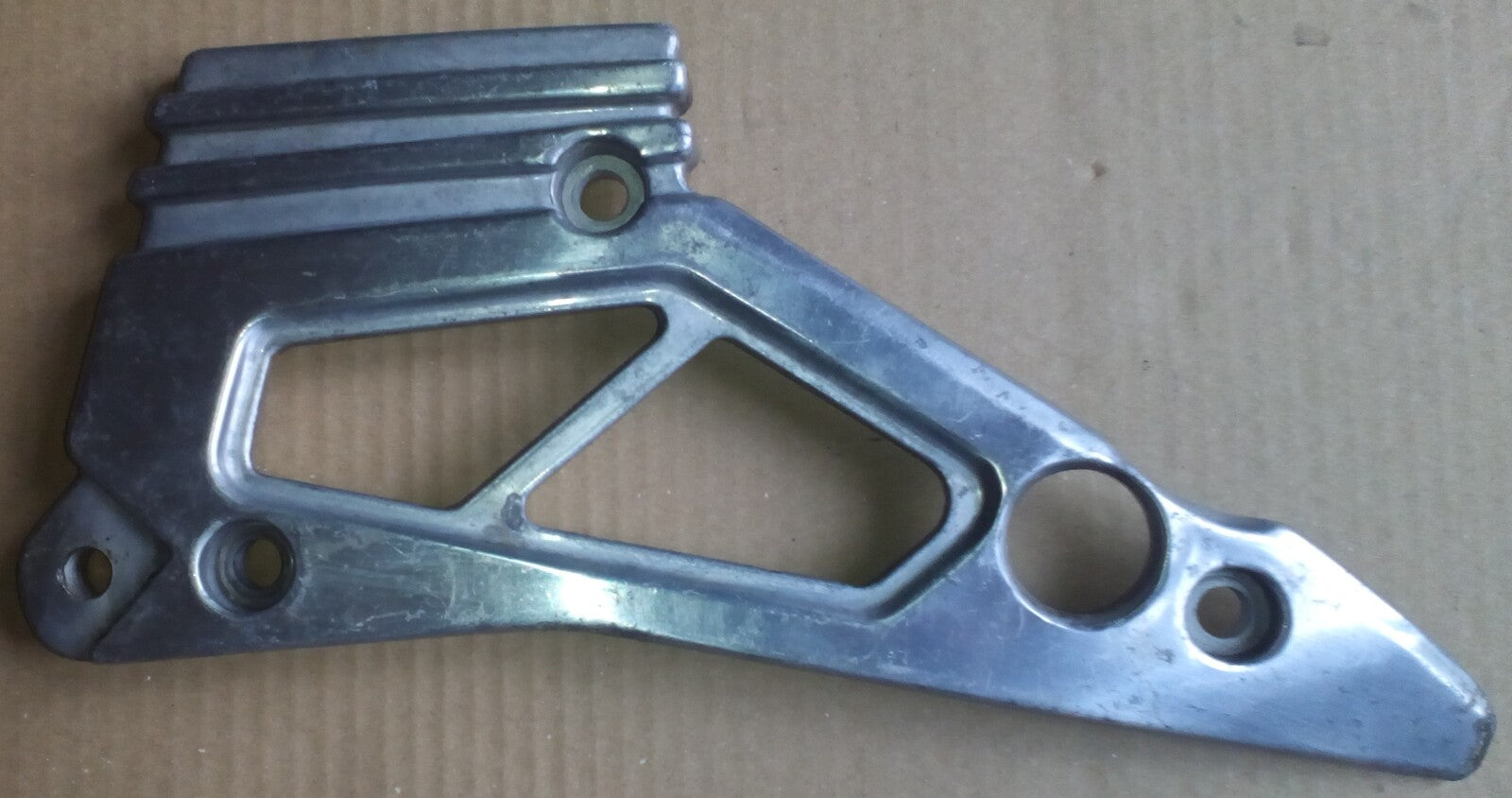 Platine repose pied Yamaha 900 XJ 1983-1985
