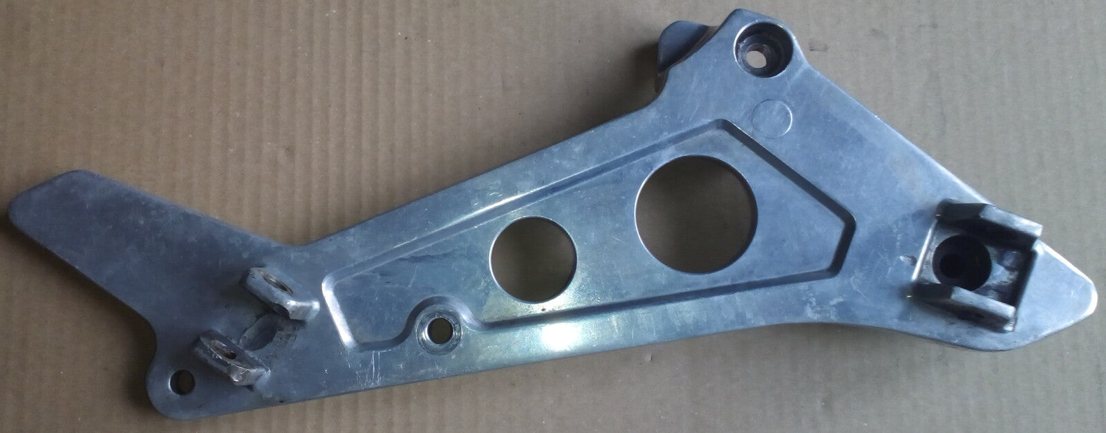 Platine repose pied Honda 600-650 NTV ref-00363