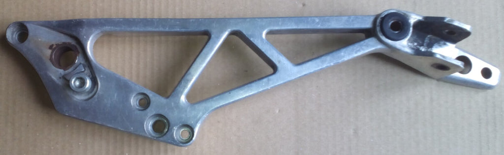 Platine repose pied Honda VF 750 F 1983-1984