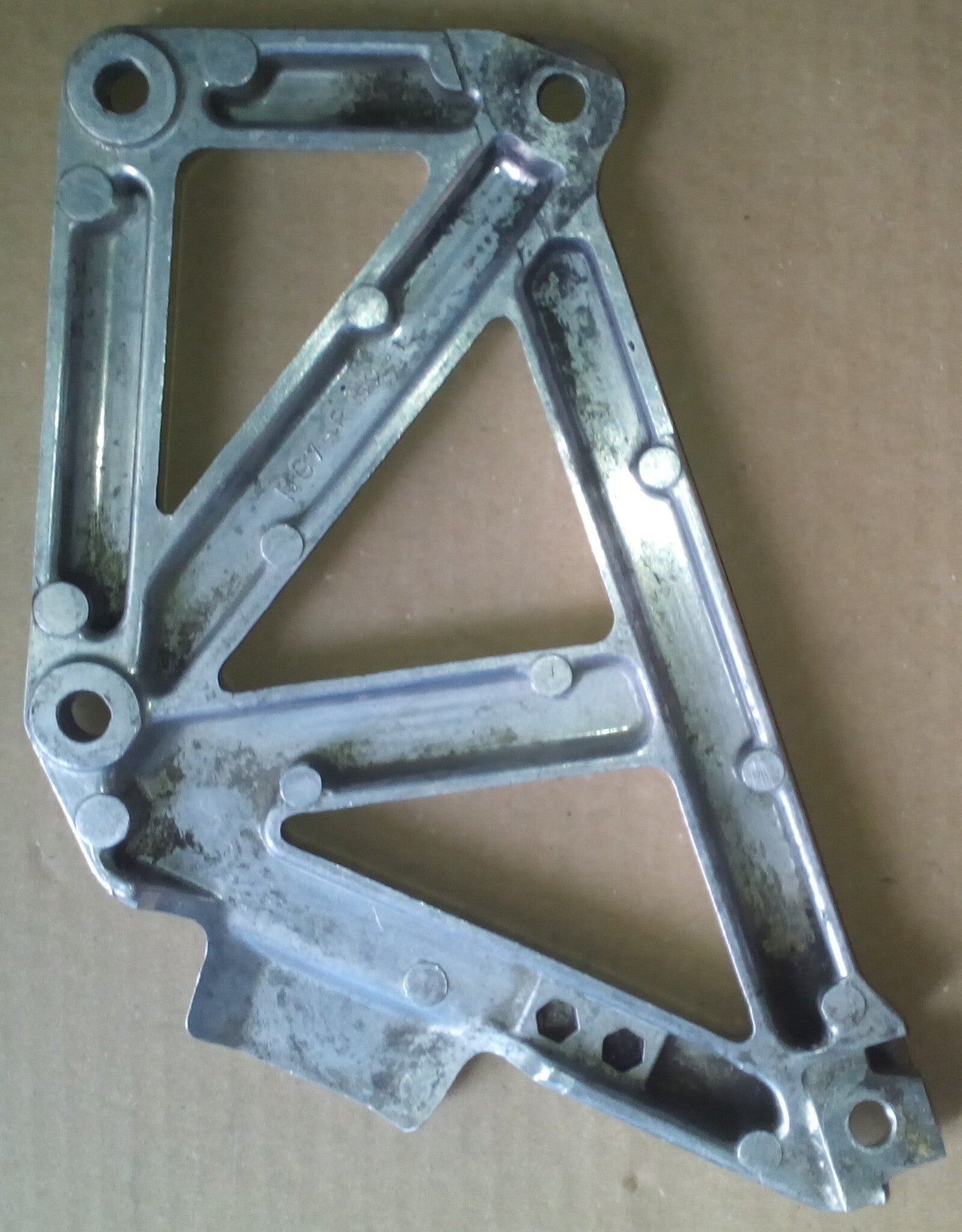 Platine repose pied Honda 750 XLV 1983-1985