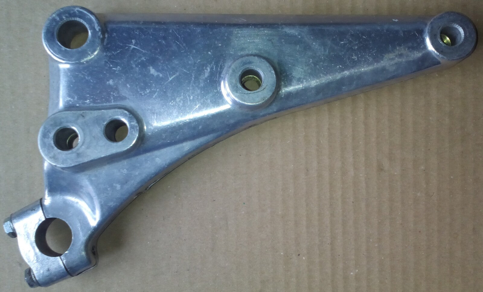 Platine repose pied Honda CB 125 Twin 1978-1981 ref. 00379