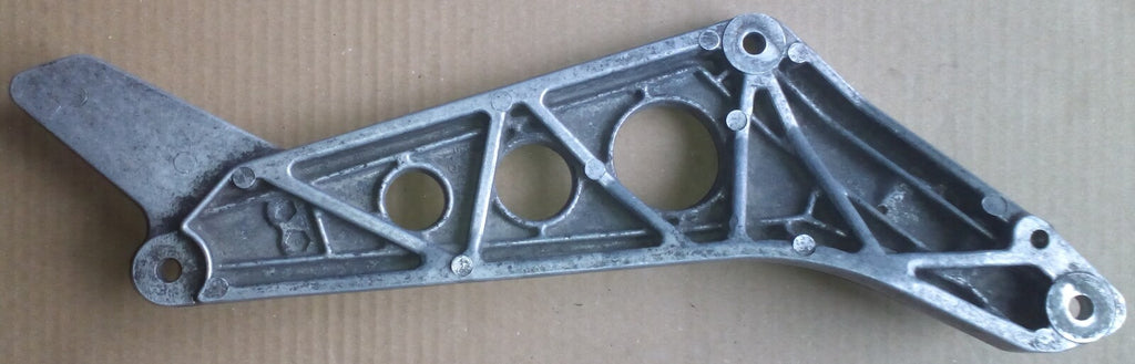 Platine repose pied Honda 600-650 NTV 1988-1991