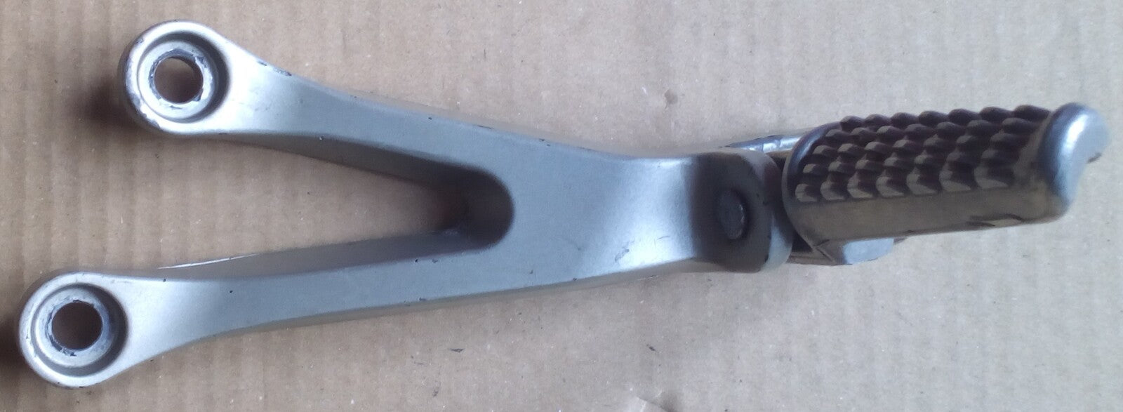 Platine repose pied Kawasaki ZX-9R 1998-2002