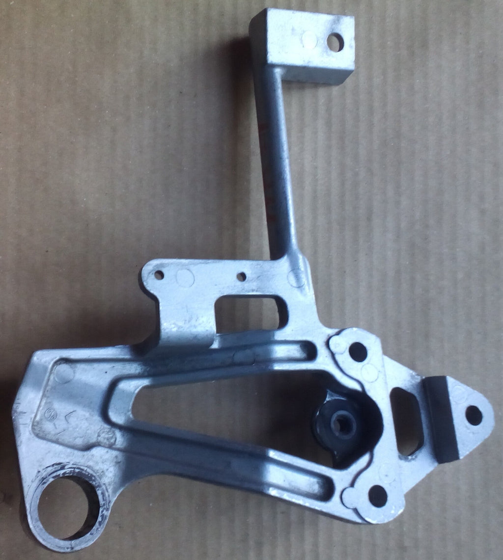 Platine repose pied Kawasaki 750 GPZ 1987-1990 ref. 00413