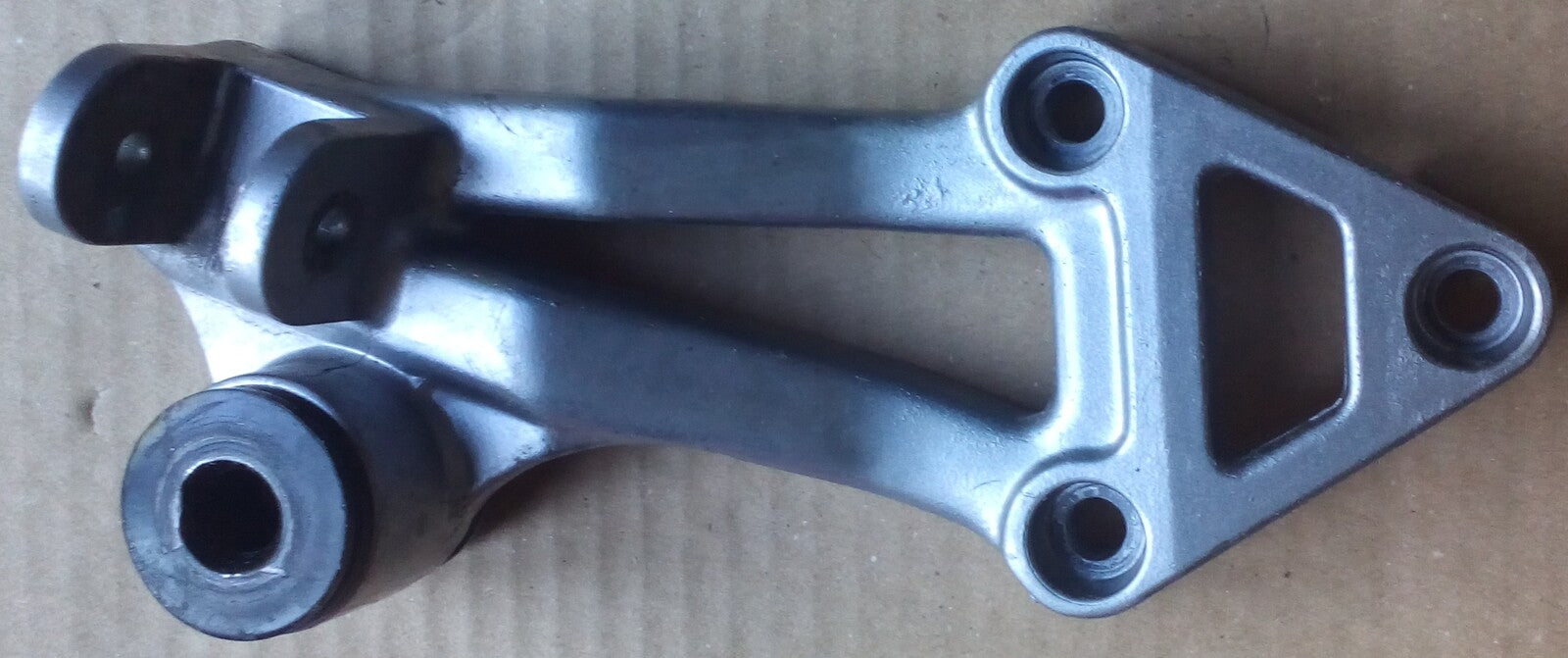 Platine repose pied Kawasaki ZZR 1100 1990-1992
