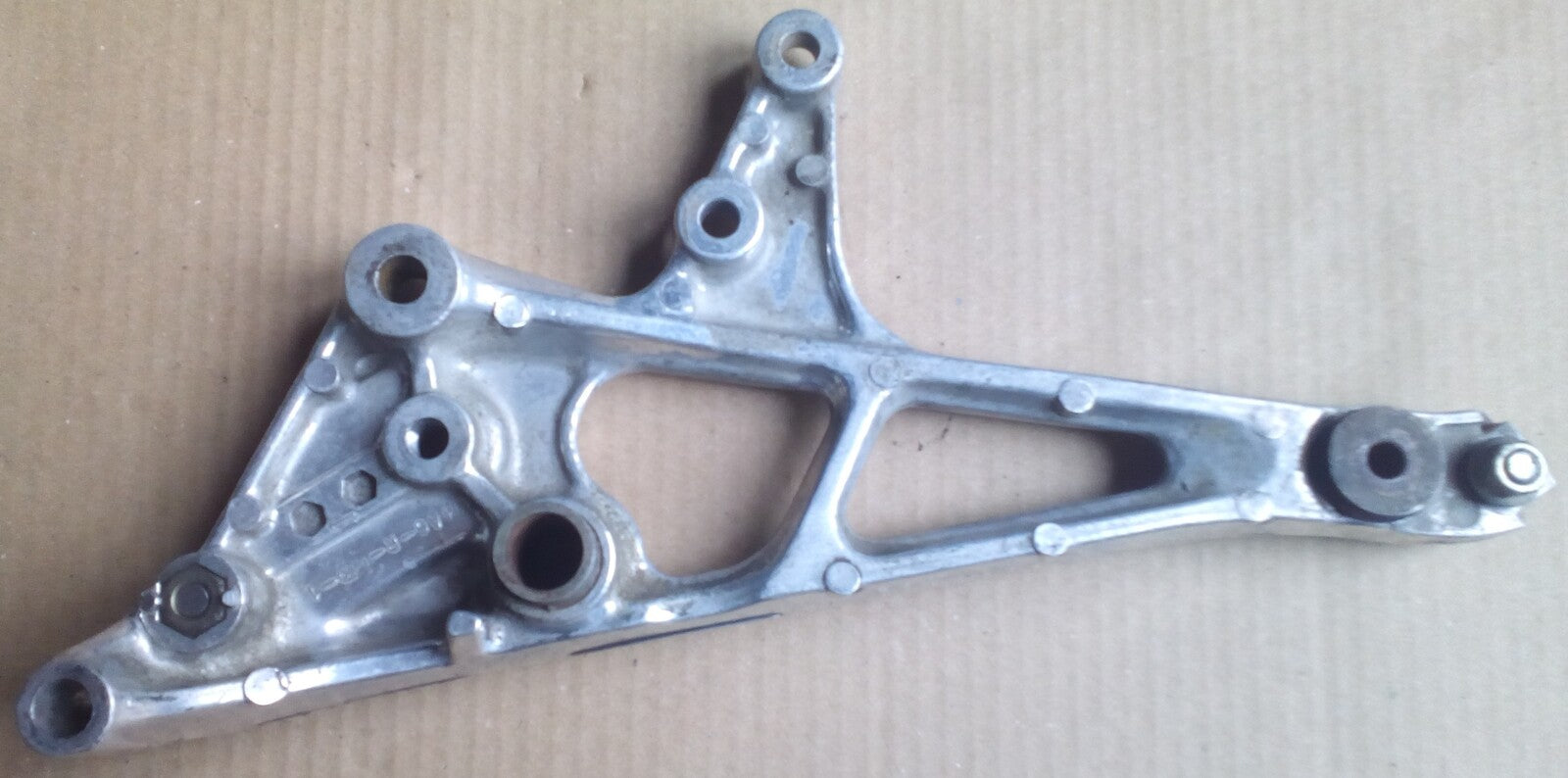 Platine repose pied Honda CBX 400 1982 ref-00449