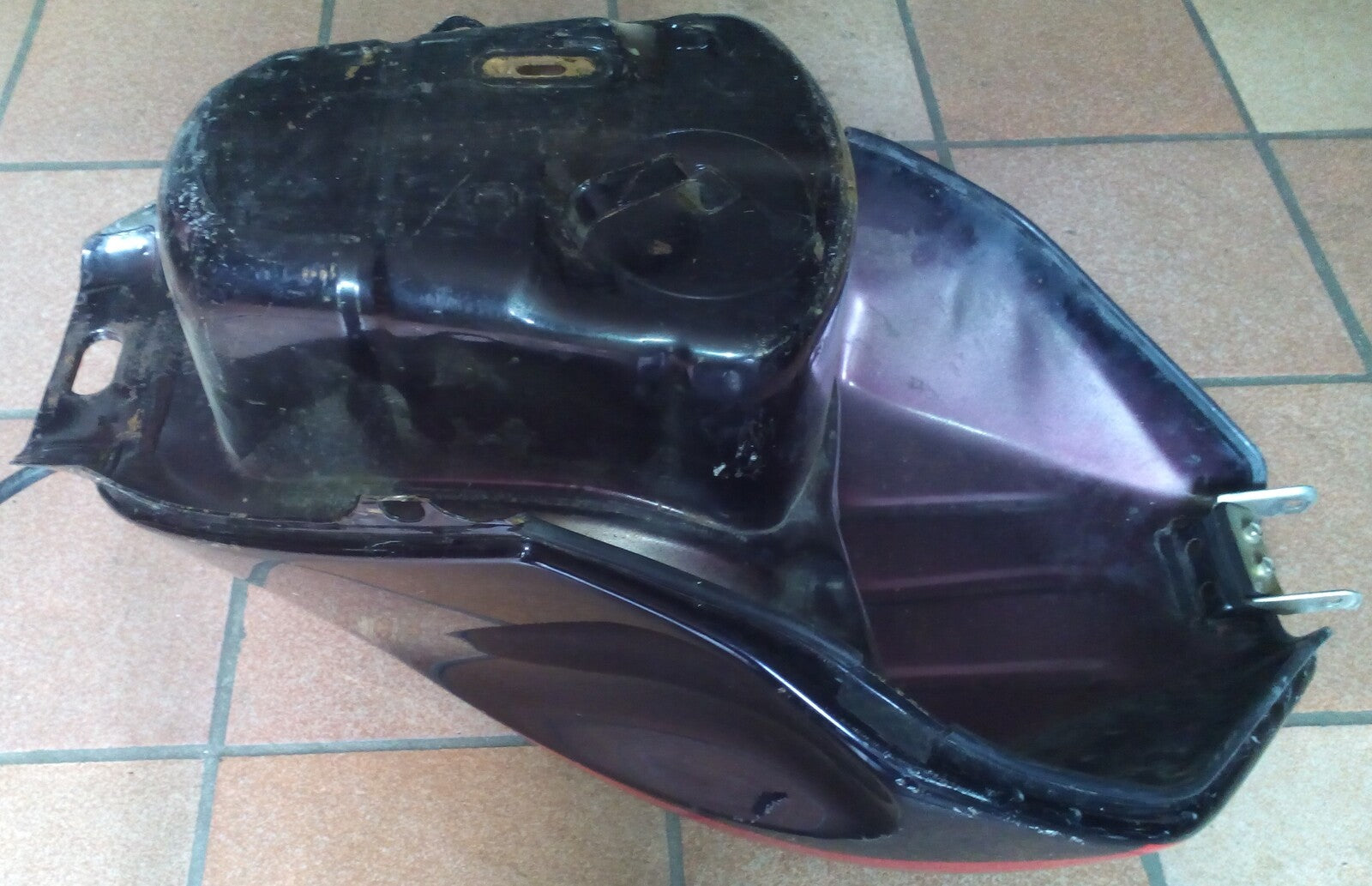 Réservoir Yamaha 600 FZR 1995 ref-00457