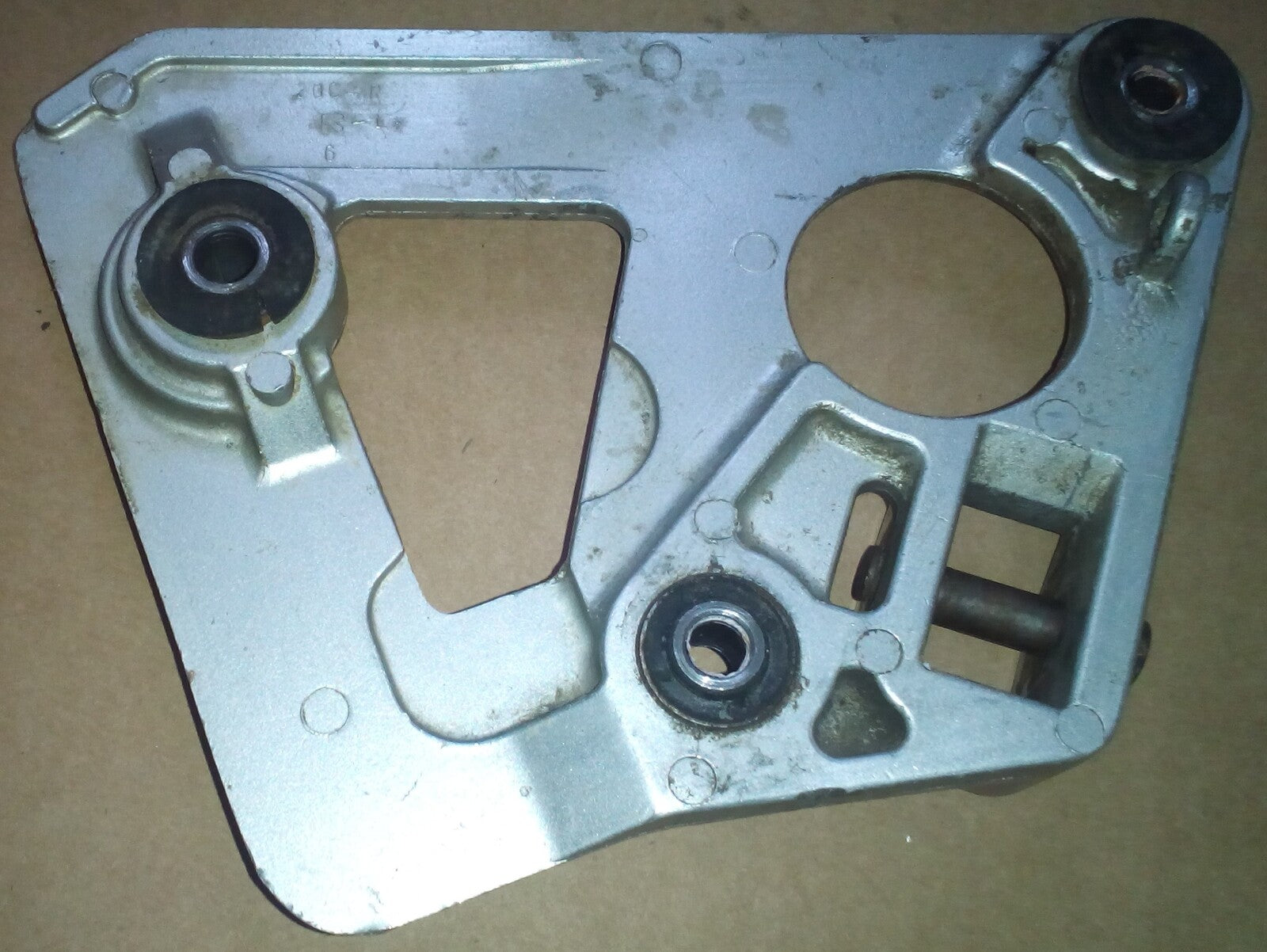 Platine repose pied Suzuki 750 GSX-F 1989-1997 ref-00475