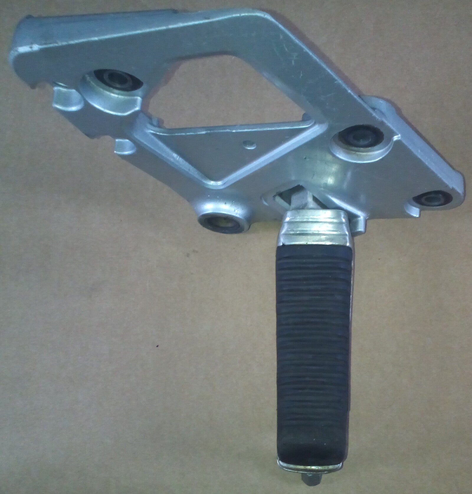 Platine repose pied Suzuki 1100 GSX-F 1988-1994 ref-00497