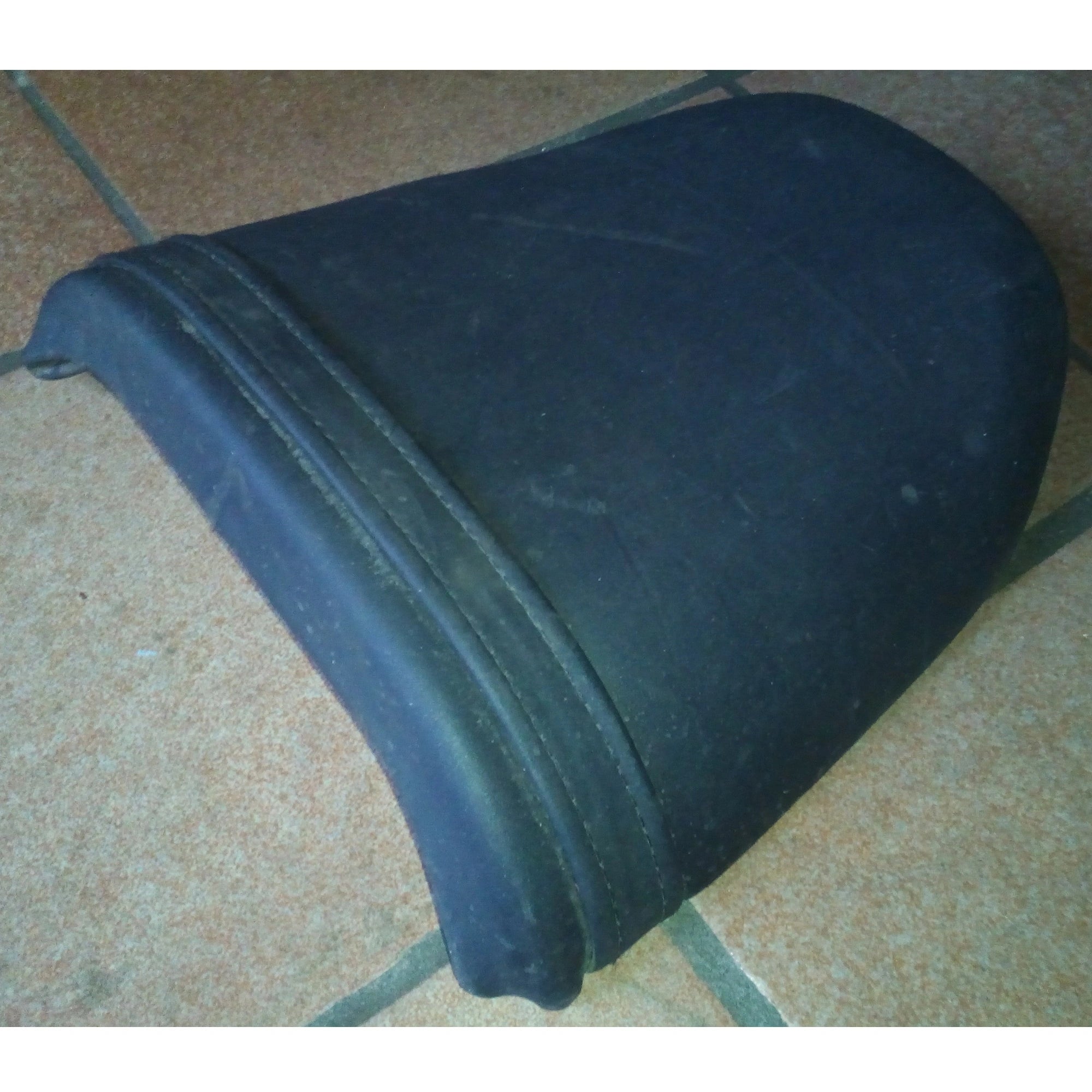 Used passenger seat for SUZUKI GSF 400 Bandit 1991-1993 ref-00024