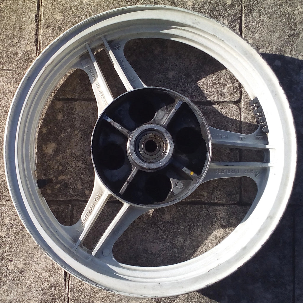 Jante arrière d'occasion pour Kawasaki GPZ 500 S 1987-1993 ref-00808