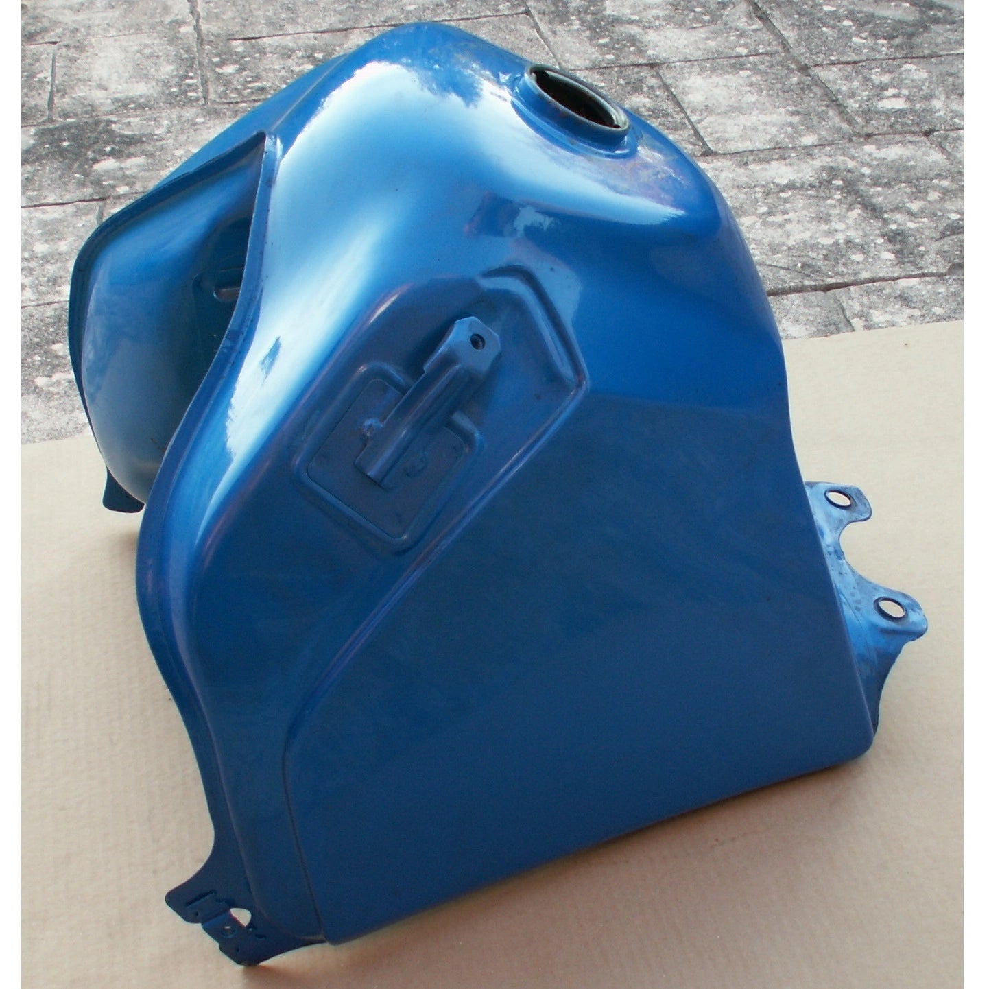 Réservoir d'occasion pour Suzuki 650 DR 1995-1996 ref-00817